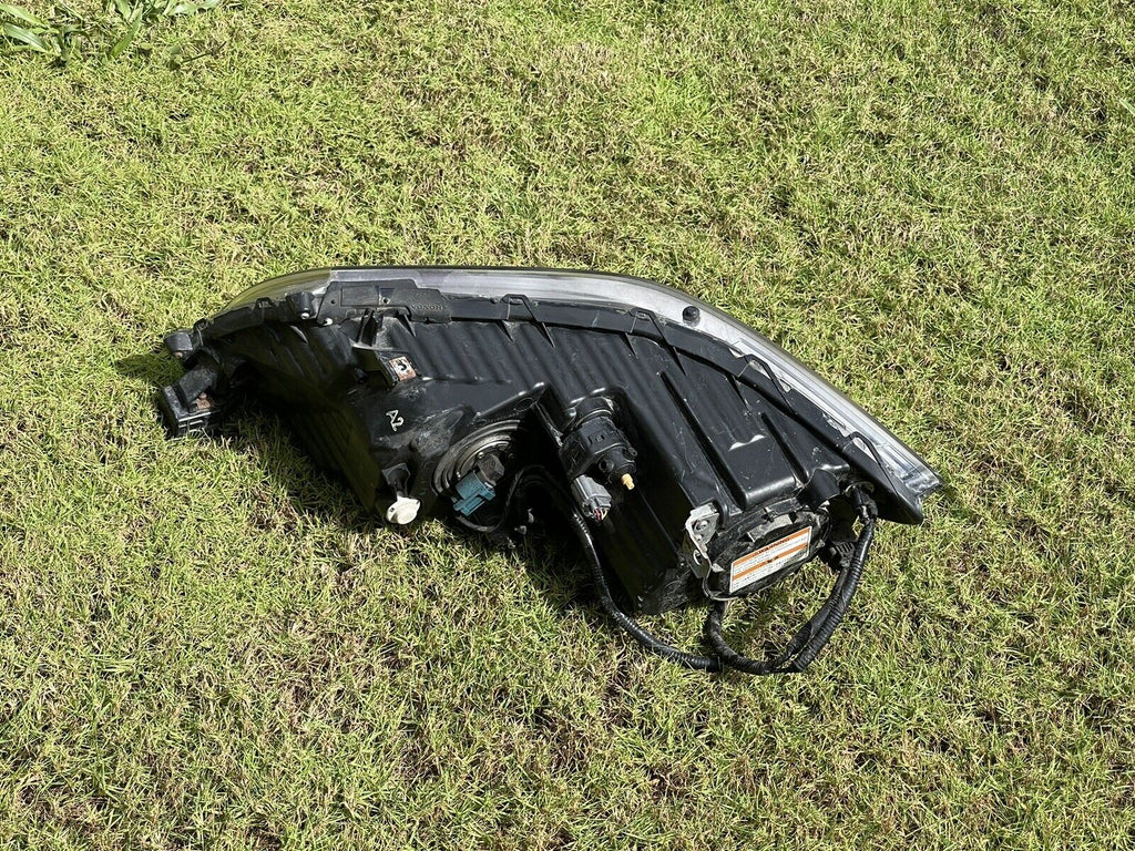 09-12 Acura RL Xenon HID Headlight Assembly OEM RH