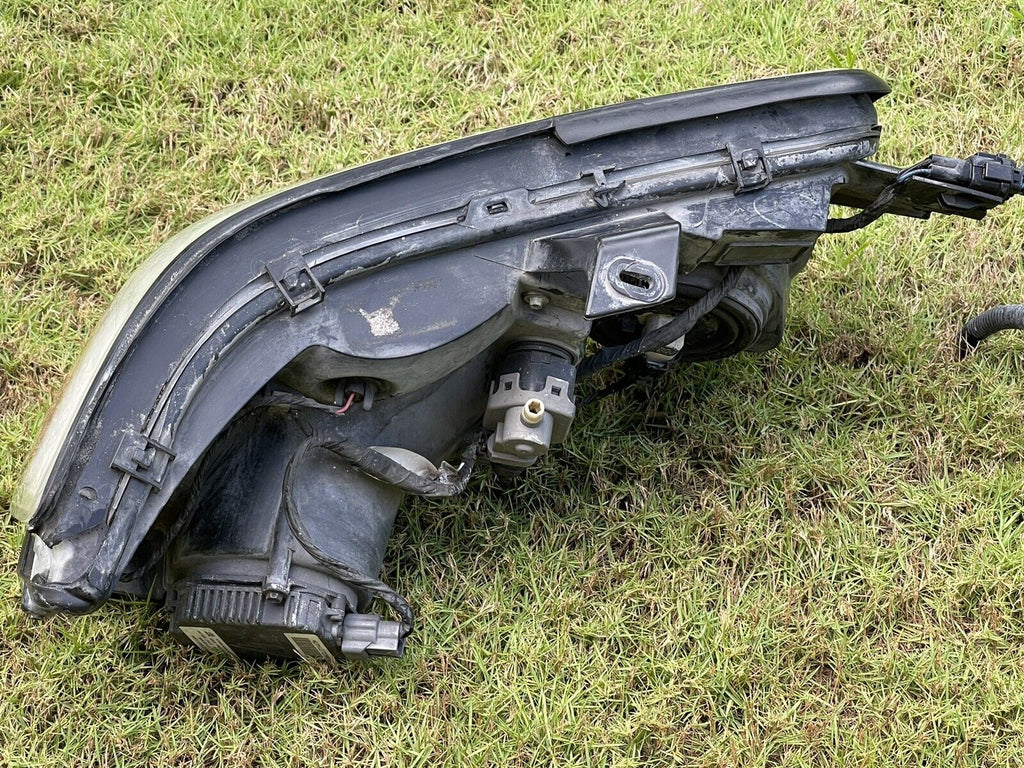 04-10 Infiniti QX56 Xenon HID Headlight Assembly OEM LH