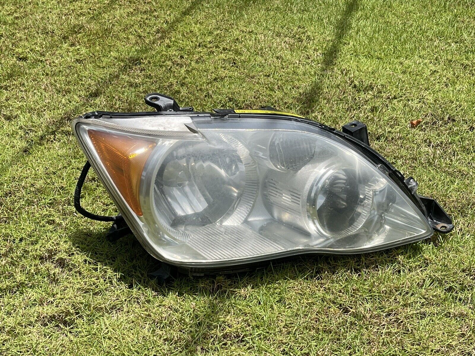 08-10 Toyota Avalon HID Headlight Assembly RH OEM