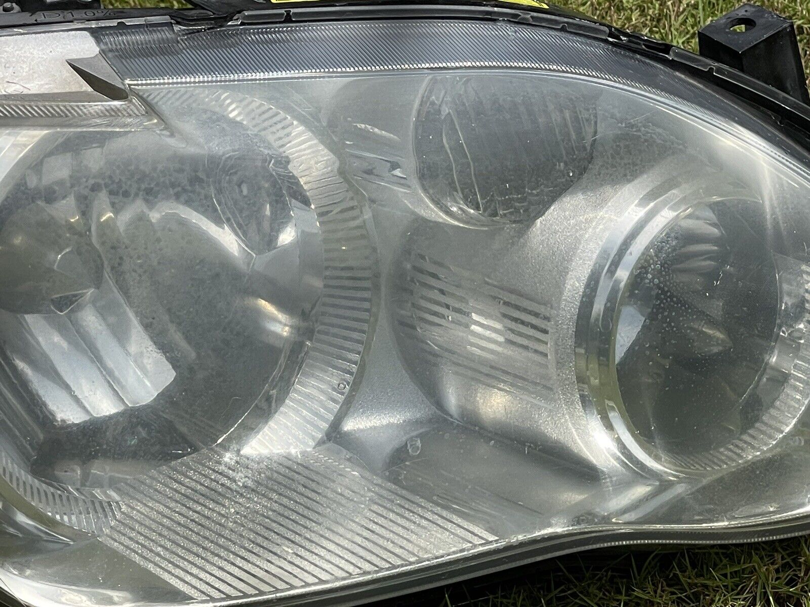 08-10 Toyota Avalon HID Headlight Assembly RH OEM