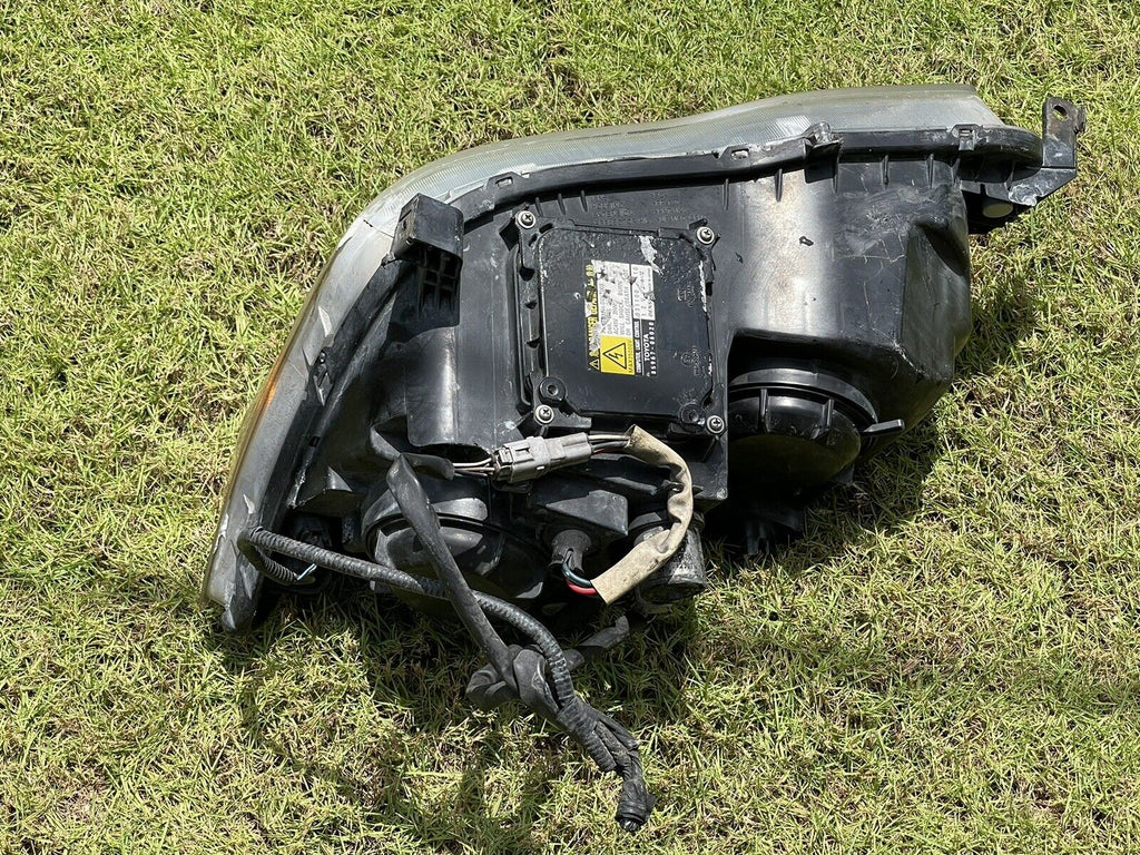 08-10 Toyota Avalon HID Headlight Assembly RH OEM