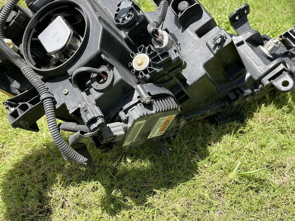 2011-2014 Nissan Murano HID Xenon Headlight Assembly LH OEM