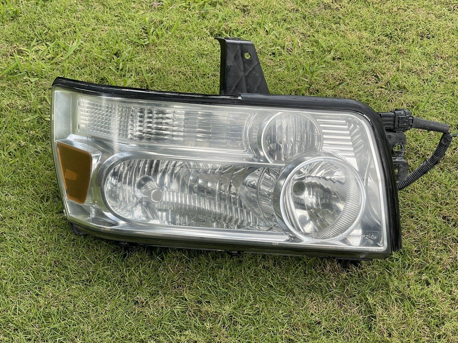 04-10 Infiniti QX56 Xenon HID Headlight Assembly OEM RH