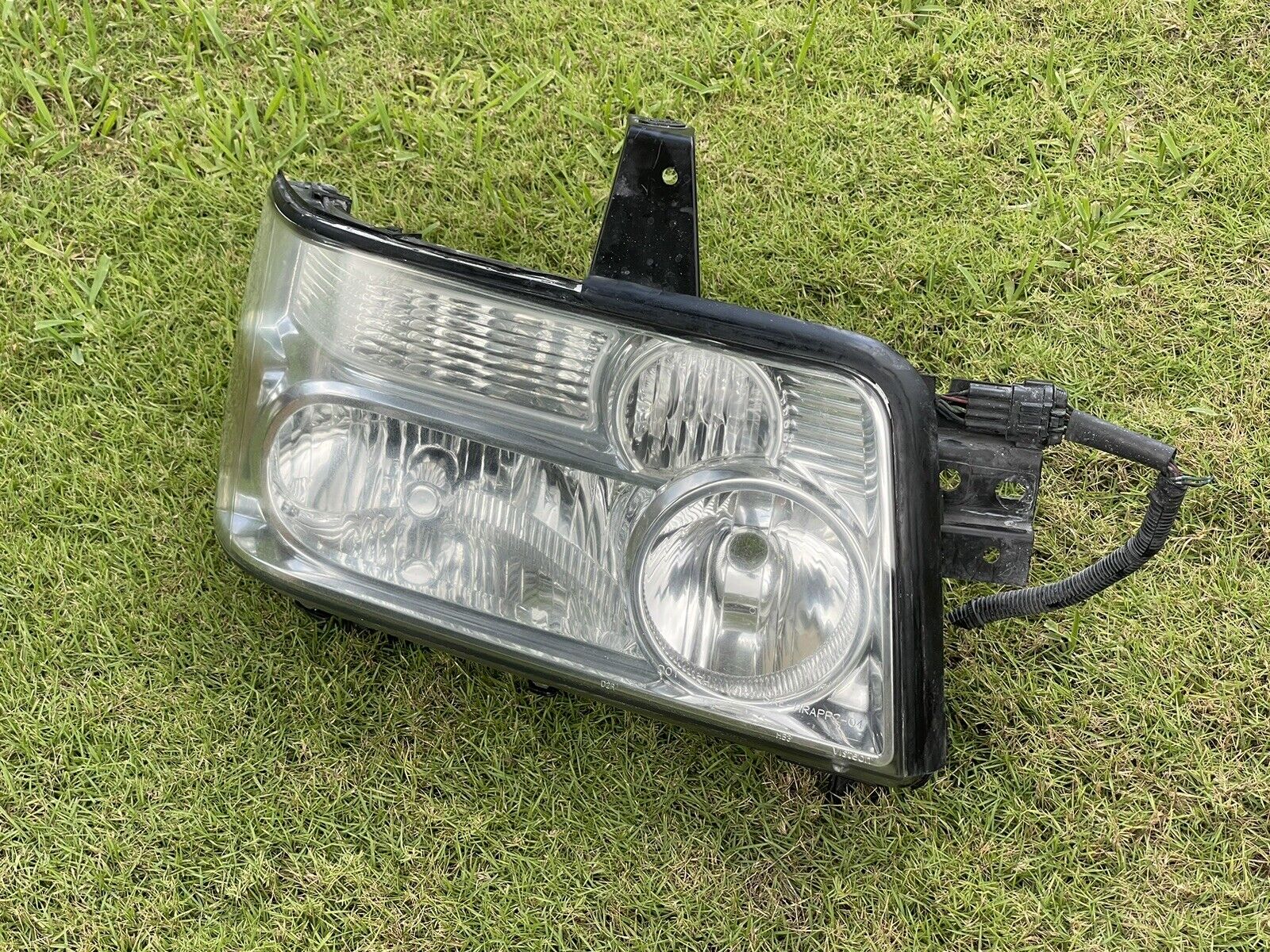 04-10 Infiniti QX56 Xenon HID Headlight Assembly OEM RH