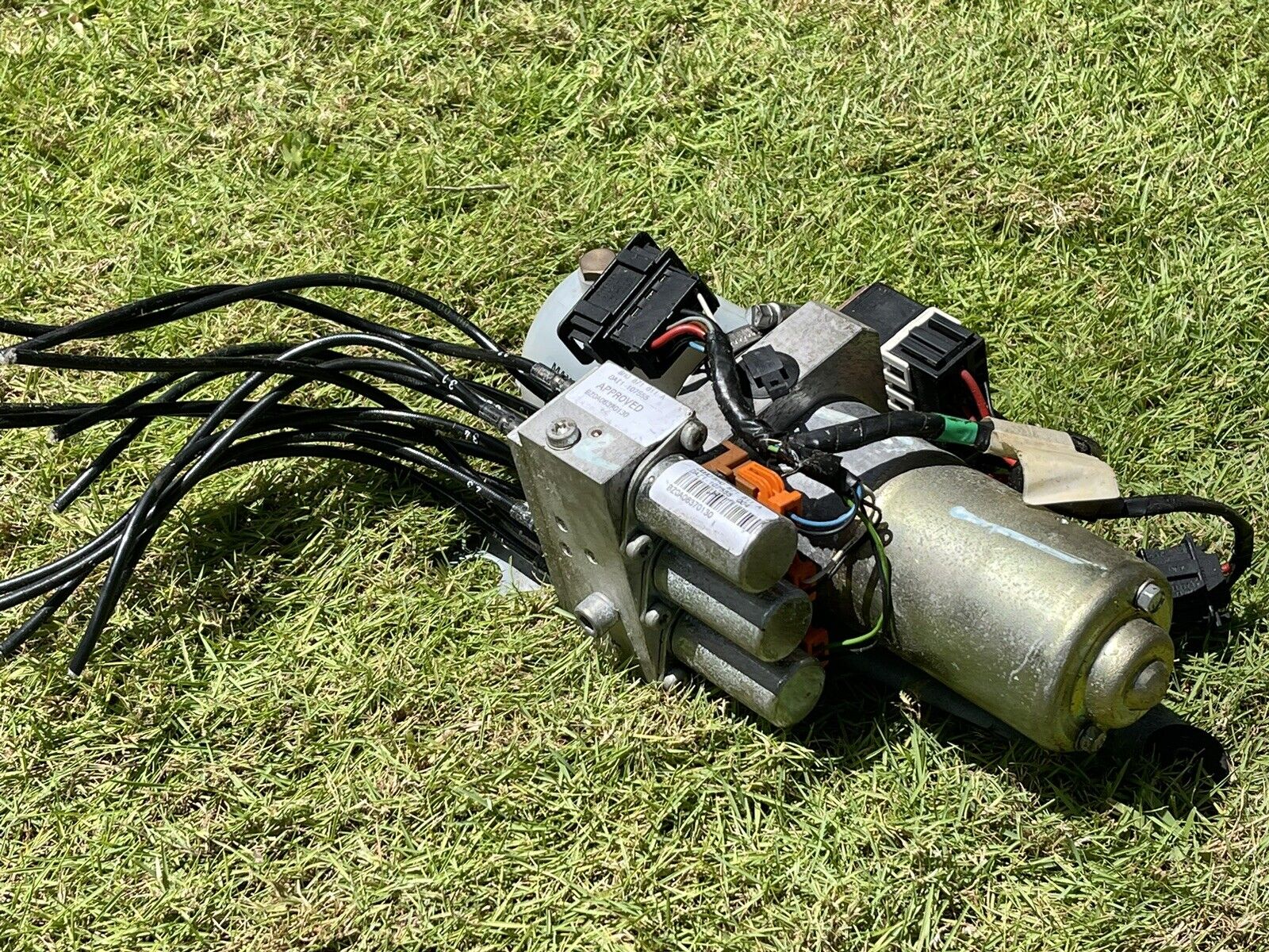 03-09 Audi A4 S4 Convertible Soft Top Hydraulic Pump Motor OEM