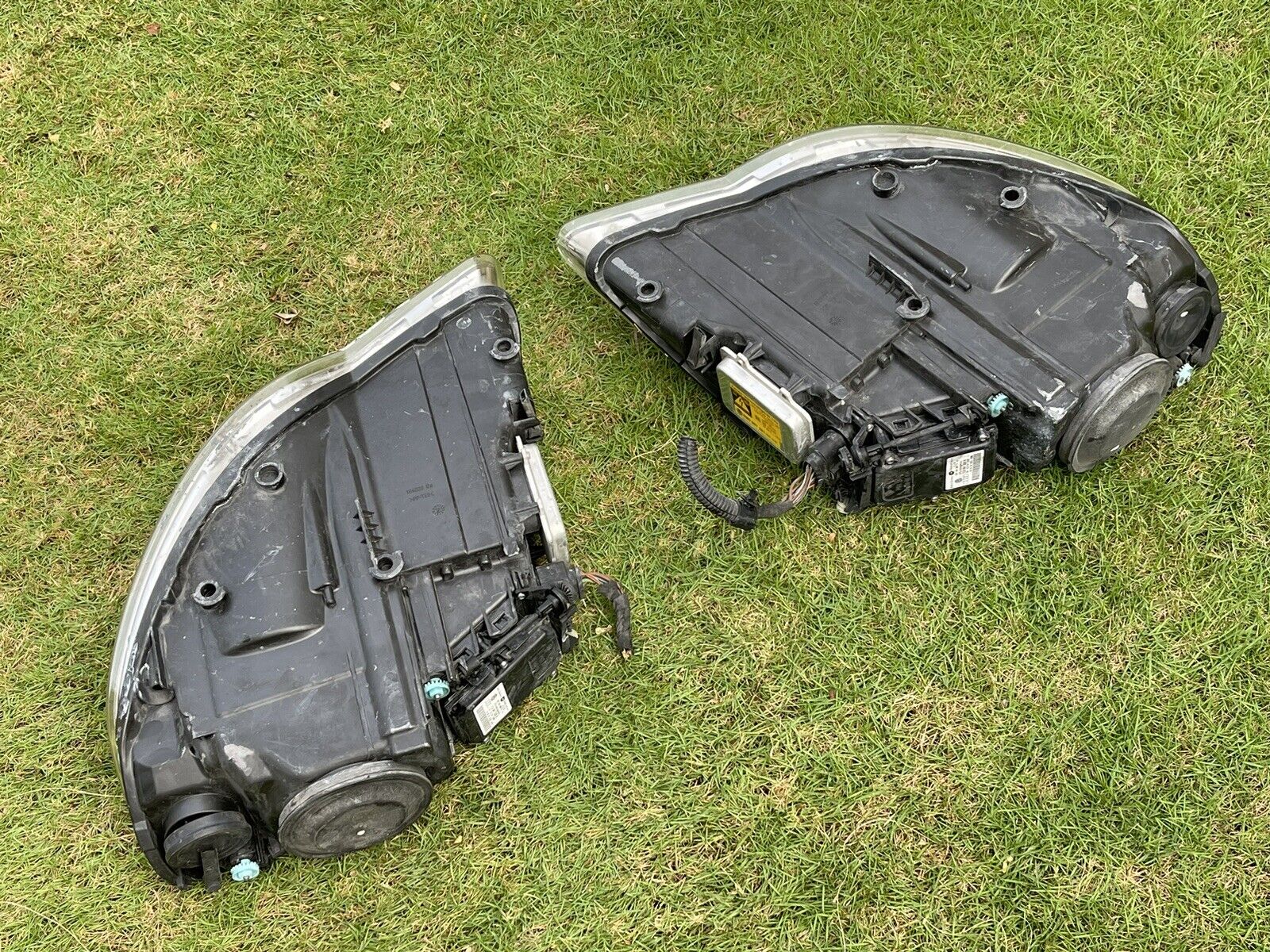 2008-2010 Volkswagen Touareg AFS Xenon HID Headlight Assembly OEM LH+RH Pair