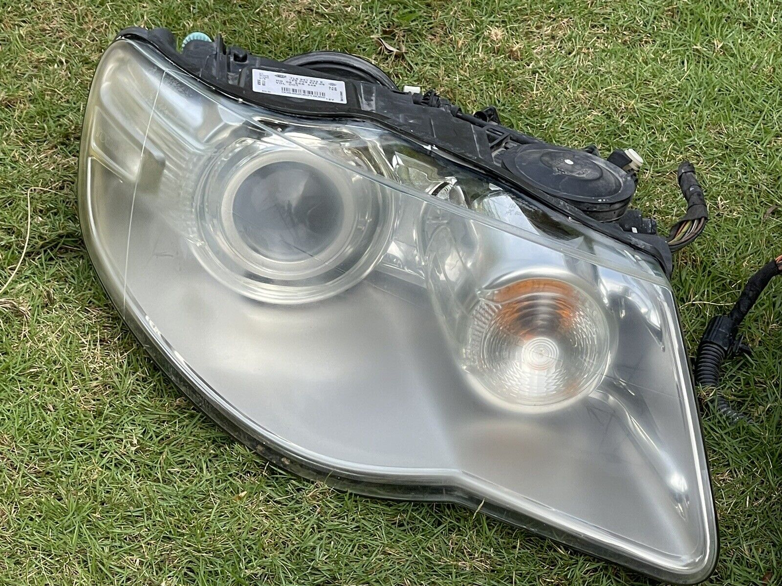 2008-2010 Volkswagen Touareg AFS Xenon HID Headlight Assembly OEM LH+RH Pair