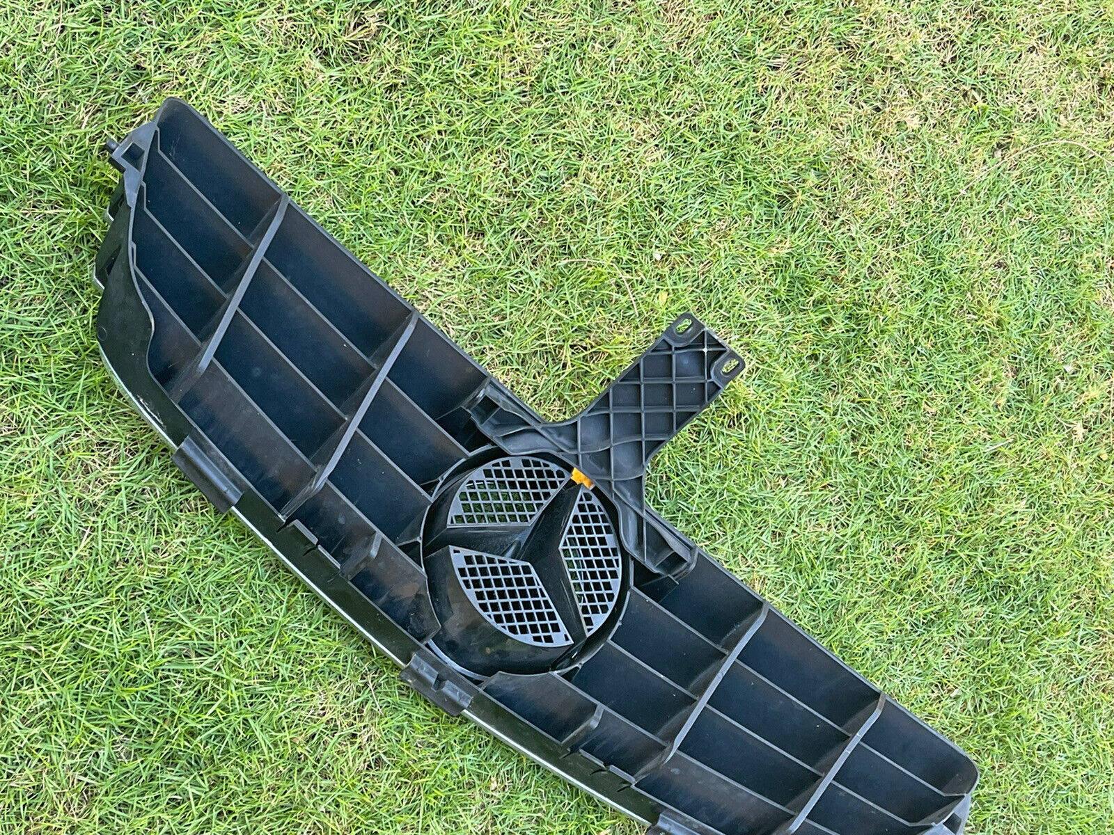 03-09 Mercedes-Benz CLK500 Upper Front Hood OEM Grille Grill