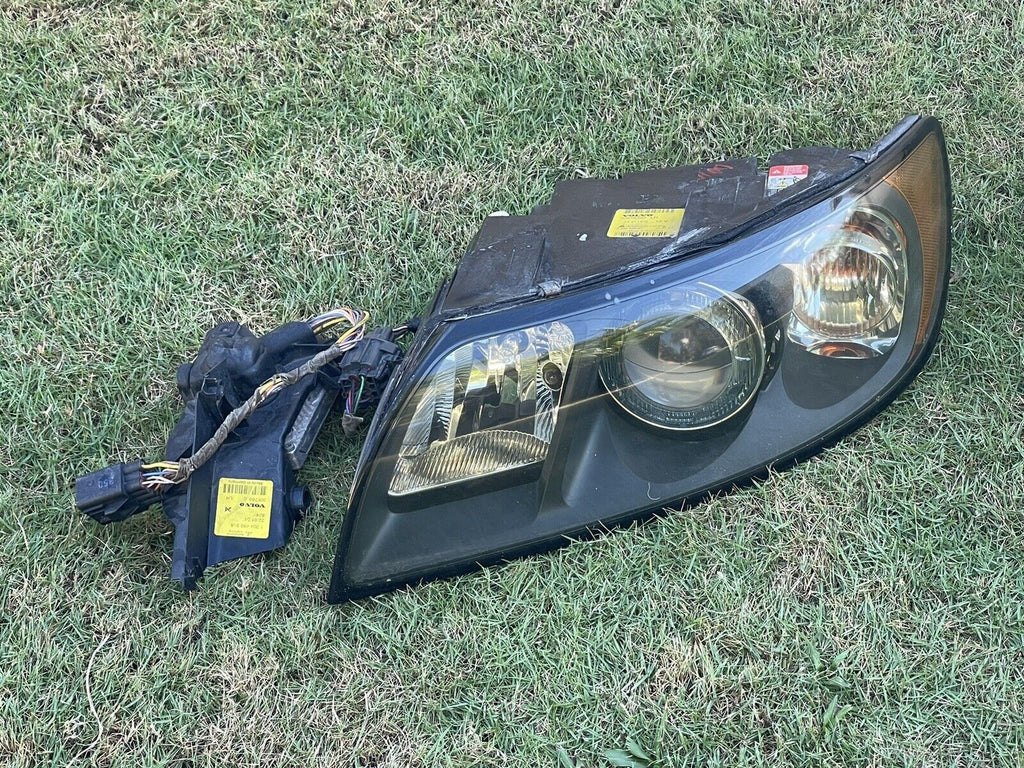 04-07 Volvo S40 Headlight Assembly HID Xenon w/Ballast LH OEM