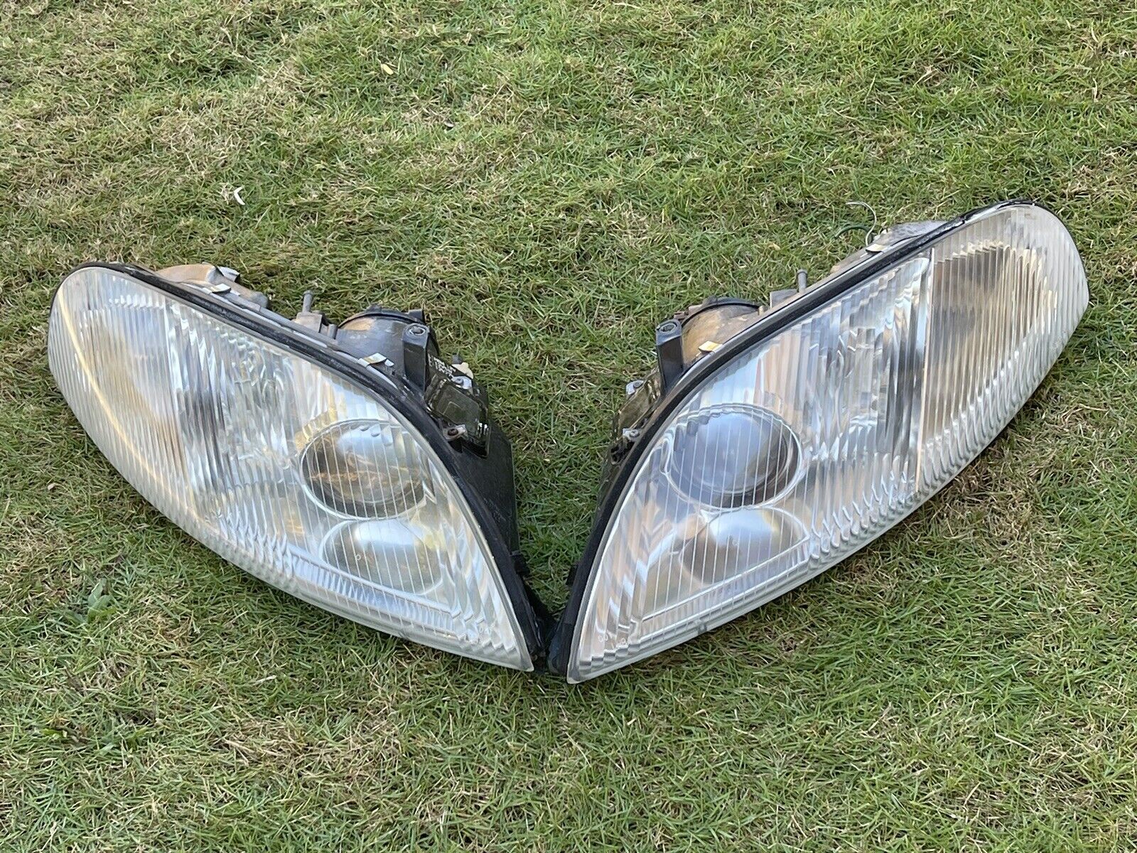 92-00 Lexus SC400 Headlight Assembly OEM LH & RH