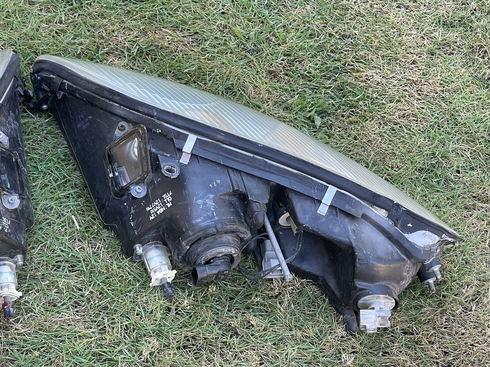 92-00 Lexus SC400 Headlight Assembly OEM LH & RH