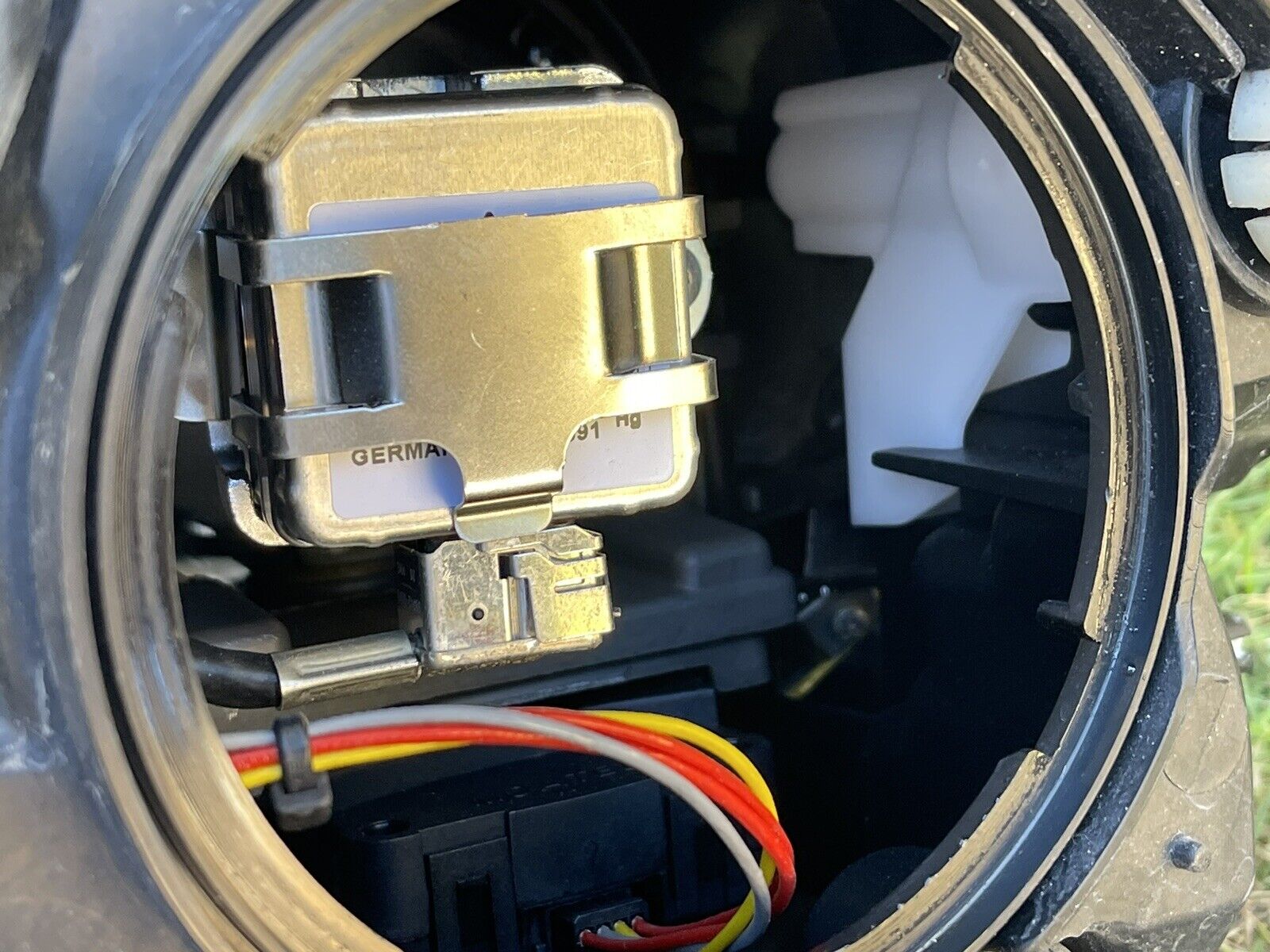 2012 Hyundai Genesis Headlight | HID Headlights | rightchoiceautoparts