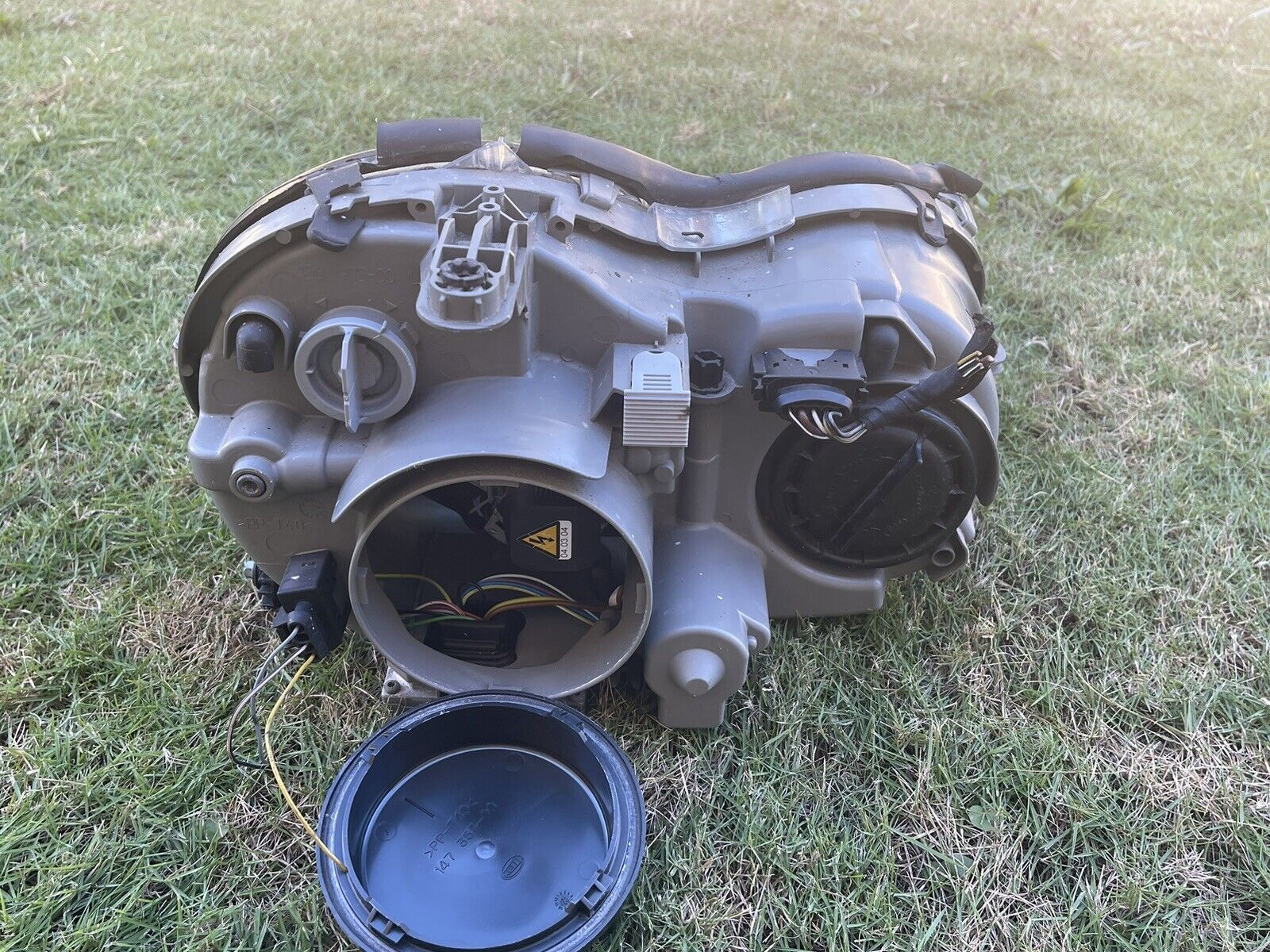 03-09 Mercedes-Benz W209 CLK500 Xenon HID Headlight Assembly OEM LH