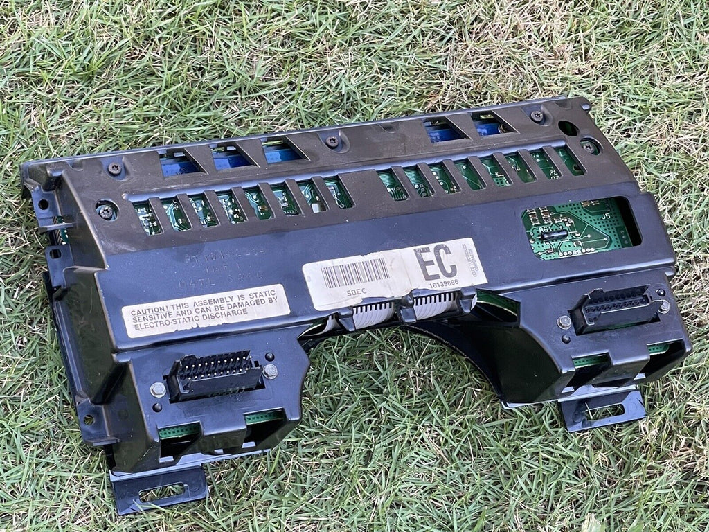 90-93 Buick Reatta Riviera Instrument Cluster Gauge Speedometer