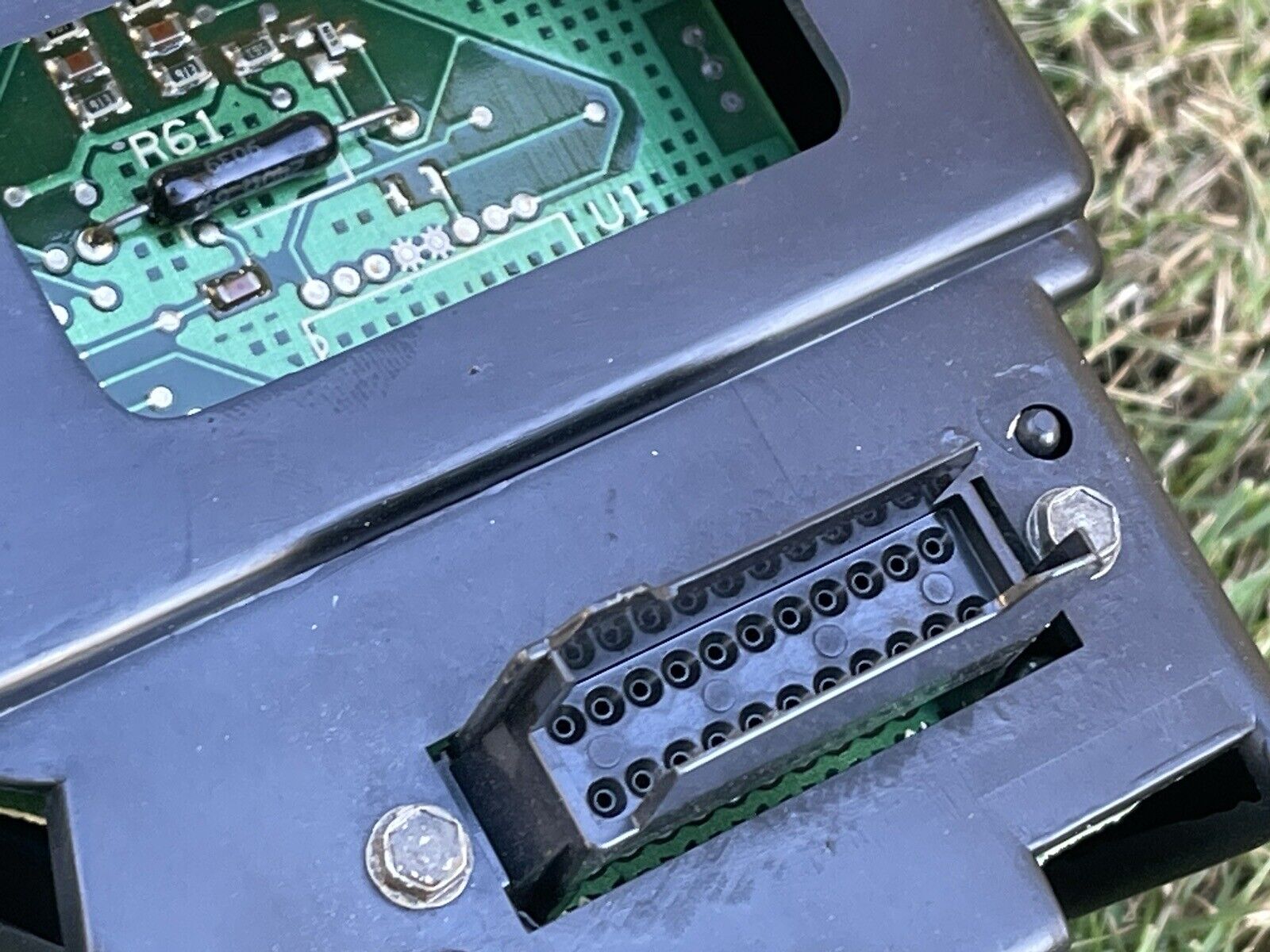 90-93 Buick Reatta Riviera Instrument Cluster Gauge Speedometer