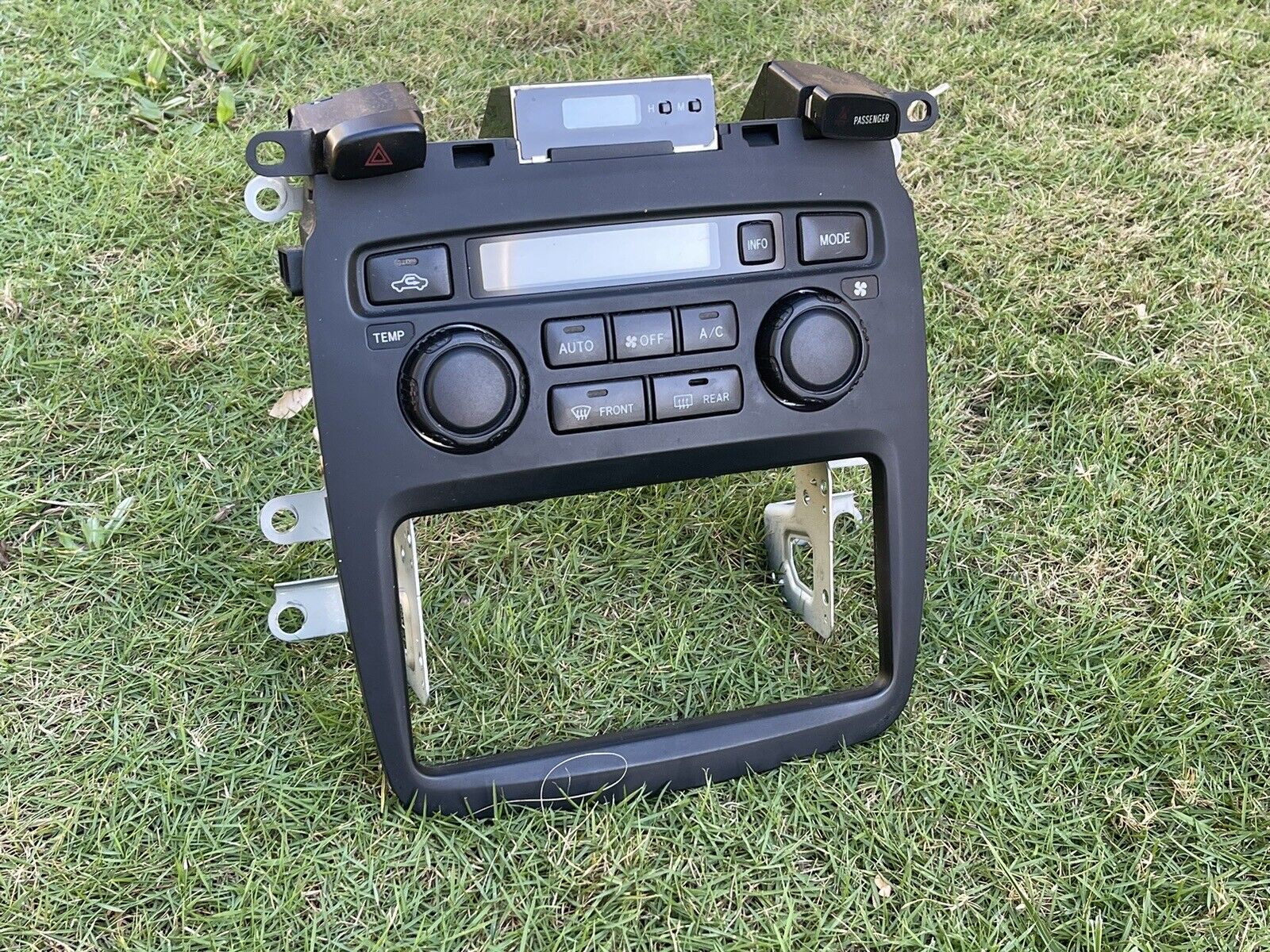 2001-2007 Toyota Highlander A/C Heater Climate Control Digital Display OEM