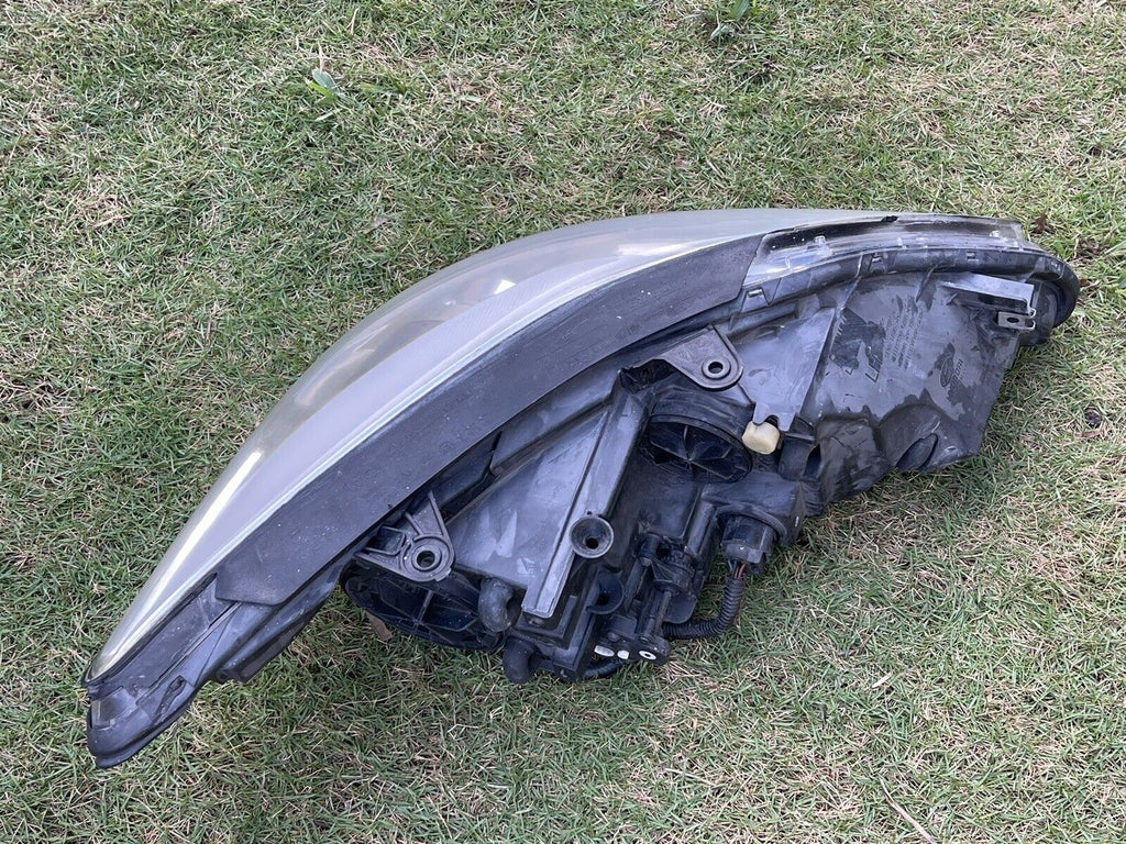 2012-2014 Hyundai Geniuses Halogen Headlight Assembly OEM LH