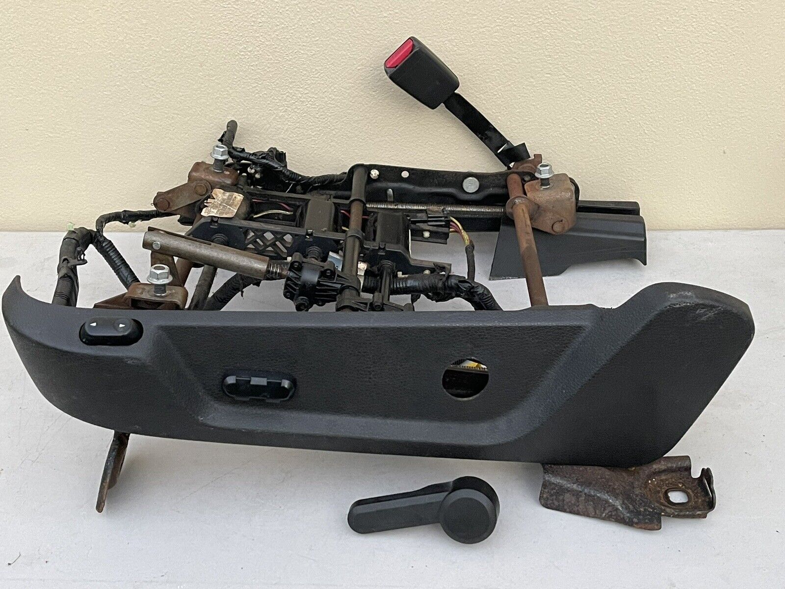 2005-2009 Ford Mustang Power seat track with 6-way switches OEM