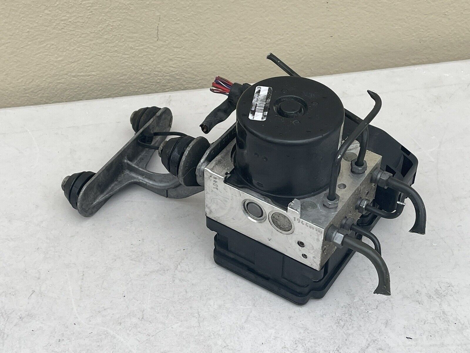 08-11 Mercedes-Benz C-Class C300 C350 ABS Pump Antilock Brakes