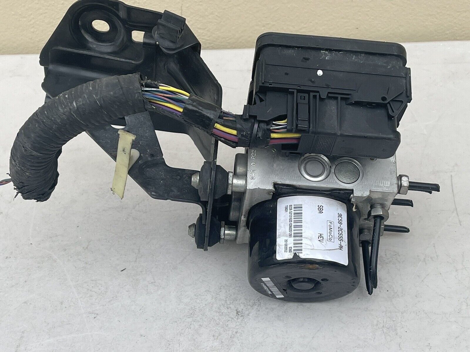 10-12 Ford Fusion Mercury Milan Lincoln MKZ ABS Pump module OEM