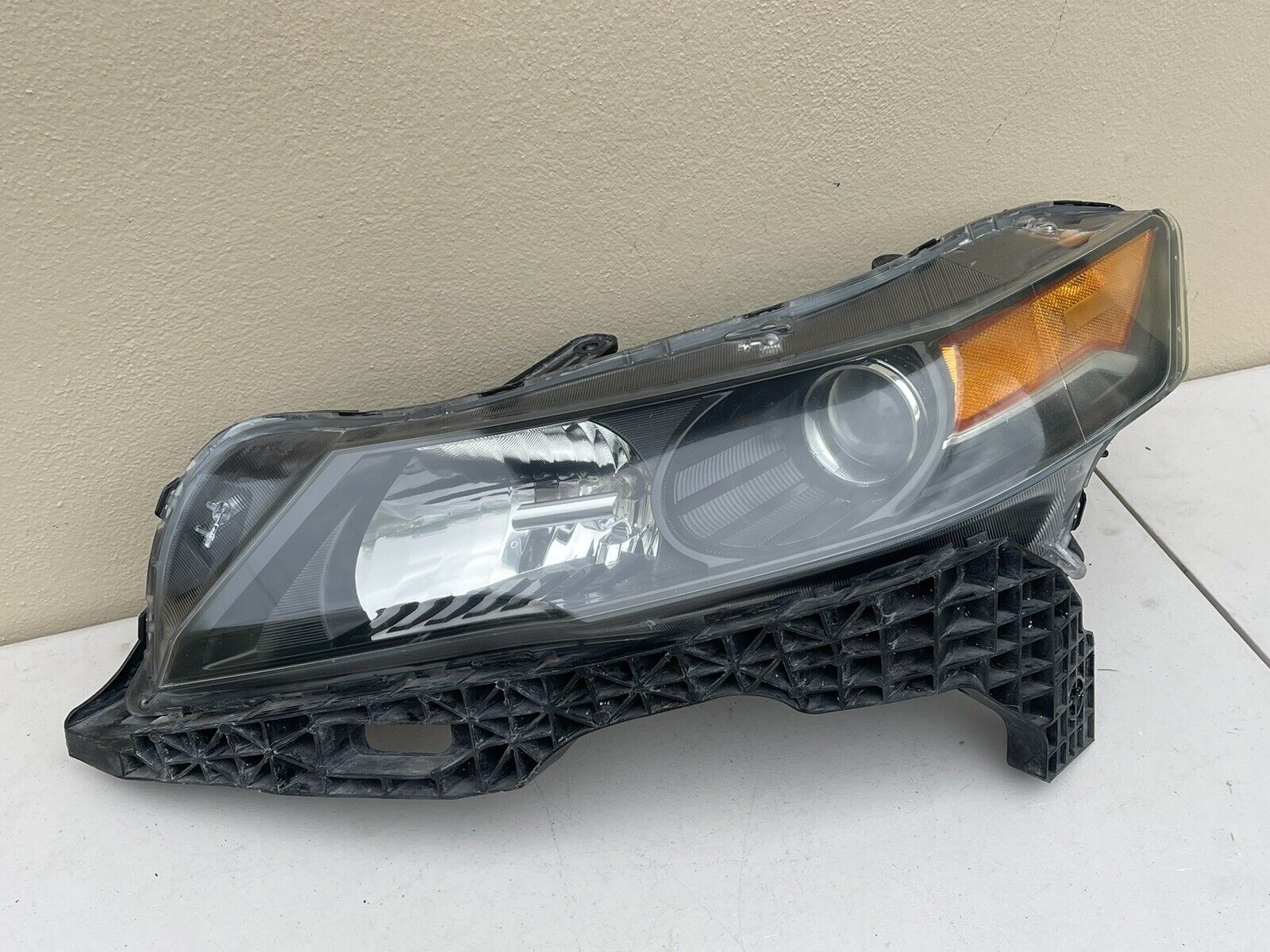2009-2014 Acura TL OEM HID Headlight Assembly LH with Bracket