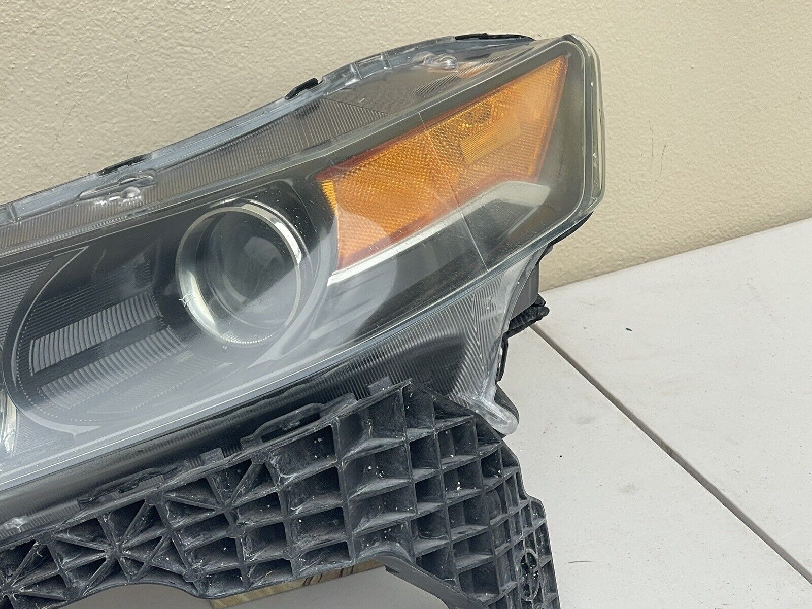 2009-2014 Acura TL OEM HID Headlight Assembly LH with Bracket