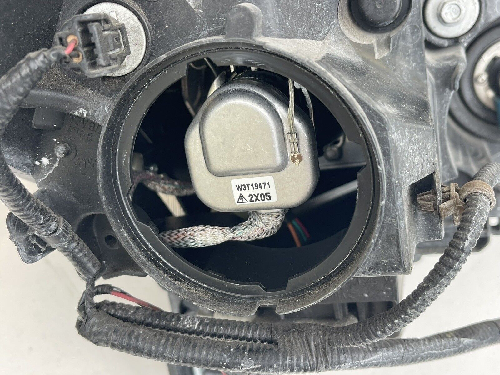 2009-2014 Acura TL OEM HID Headlight Assembly LH with Bracket