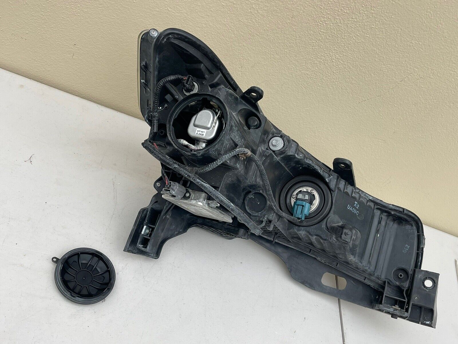 2009-2014 Acura TL OEM HID Headlight Assembly LH with Bracket