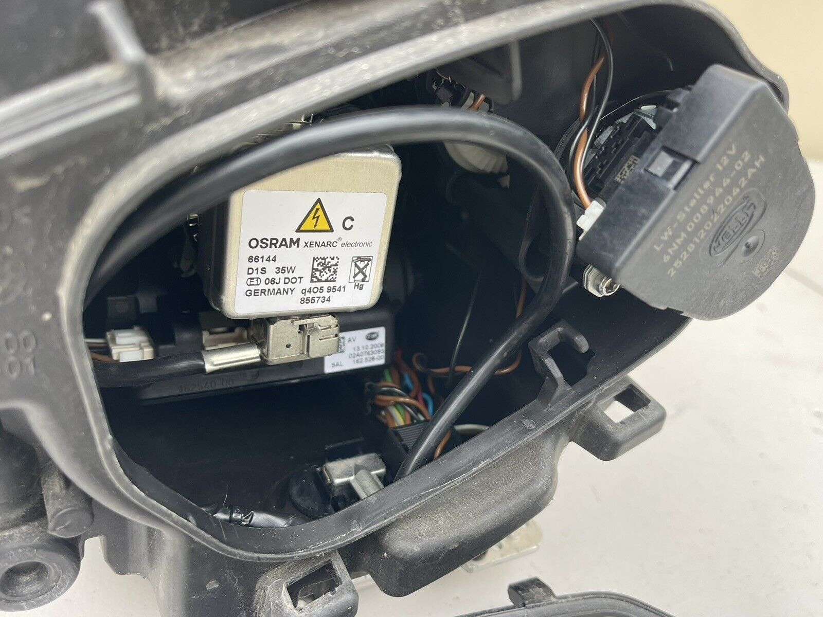 2008-2010 Porsche Cayenne OEM AFS HID Xenon Headlight Assembly LH