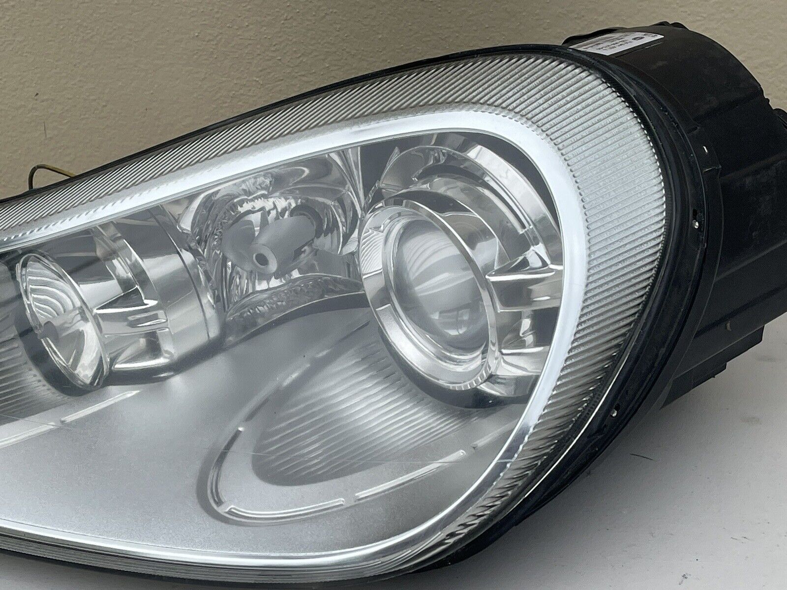 2008-2010 Porsche Cayenne OEM AFS HID Xenon Headlight Assembly LH