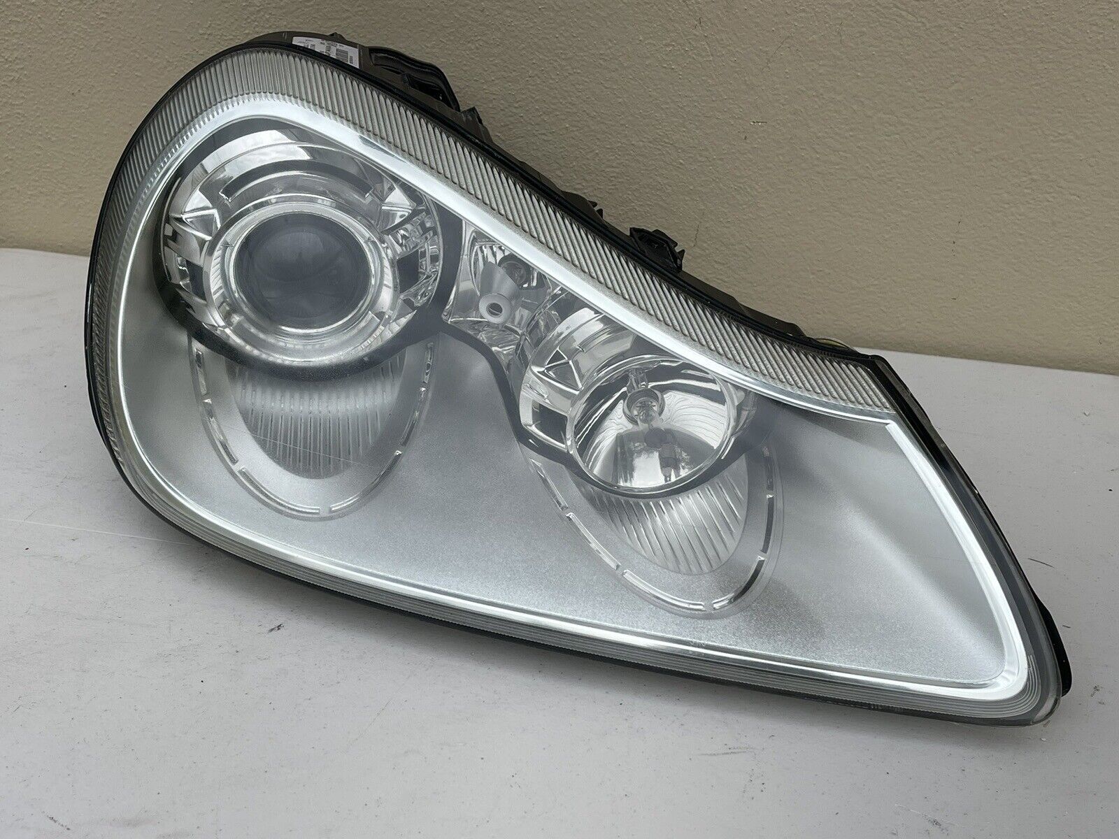 2008-2010 Porsche Cayenne OEM AFS HID Xenon Headlight Assembly RH