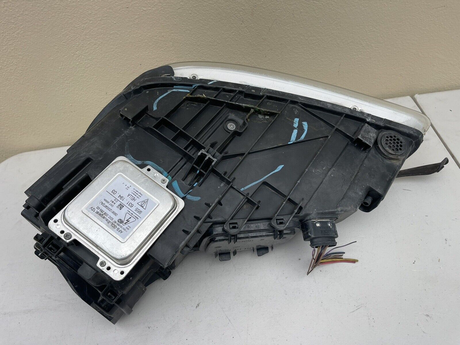 2008-2010 Porsche Cayenne OEM AFS HID Xenon Headlight Assembly RH