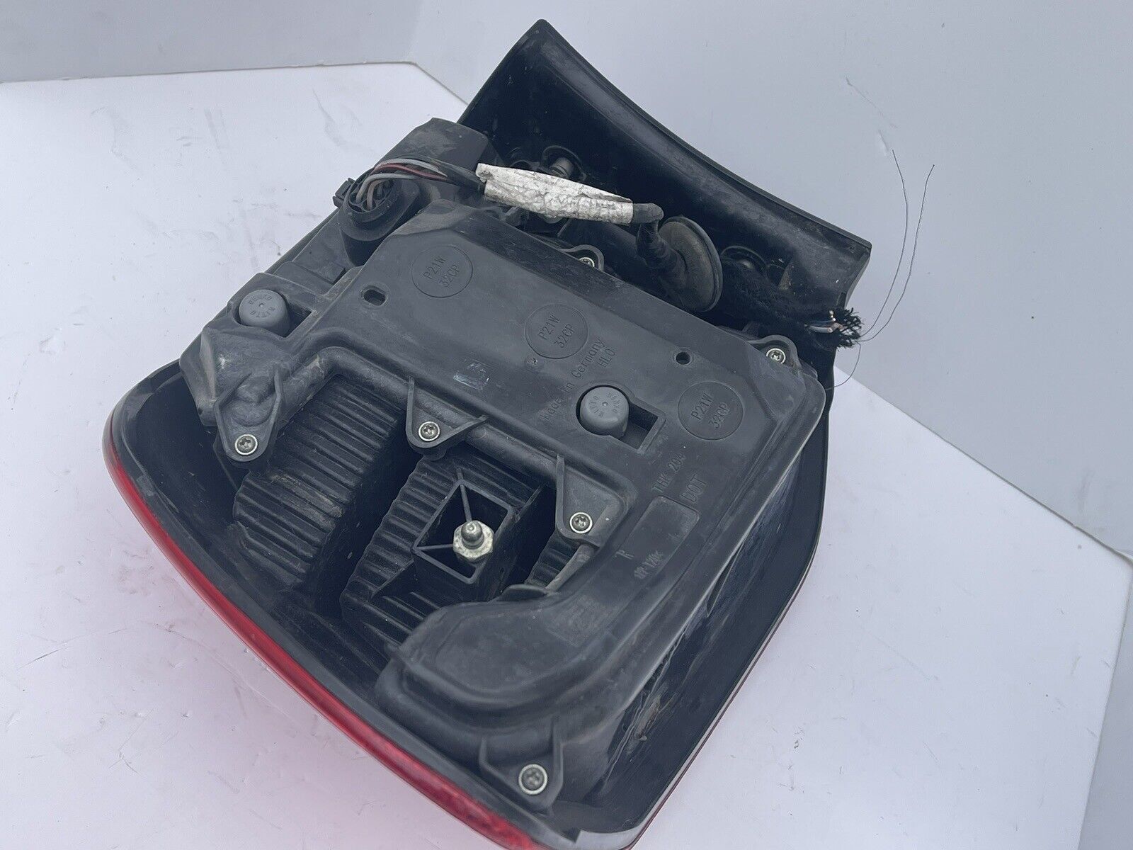 2008 Porsche Cayenne Tail Lights | rightchoiceautoparts