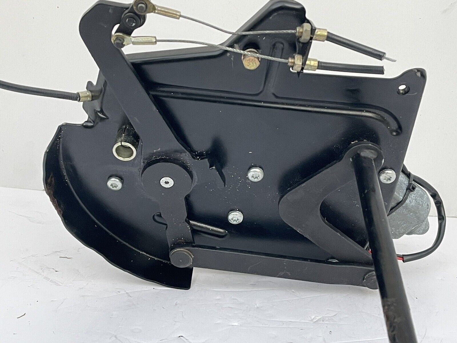 1995-1998 Saab 900 Convertible Top OEM Tonneau Lift Motor