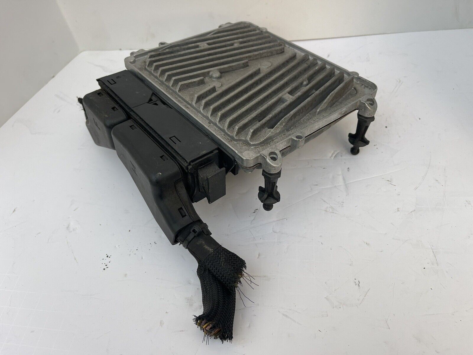 2008-2011 Mercedes-Benz C300 OEM ECU Module