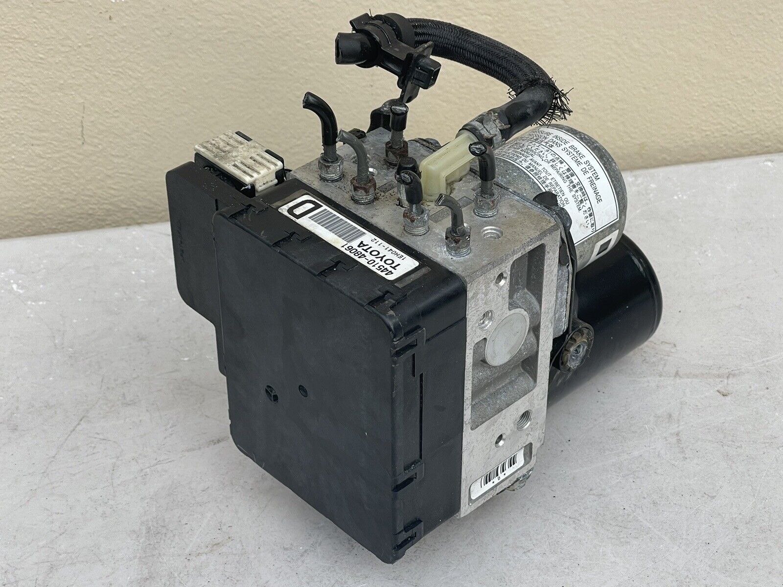 06-07 Toyota Highlander Hybrid Lexus RX400h OEM ABS Pump