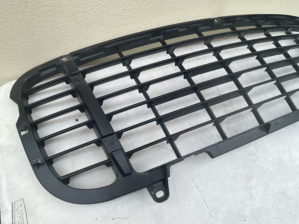 2008-2010 Porsche Cayenne Front Center Grille OEM Insert Black