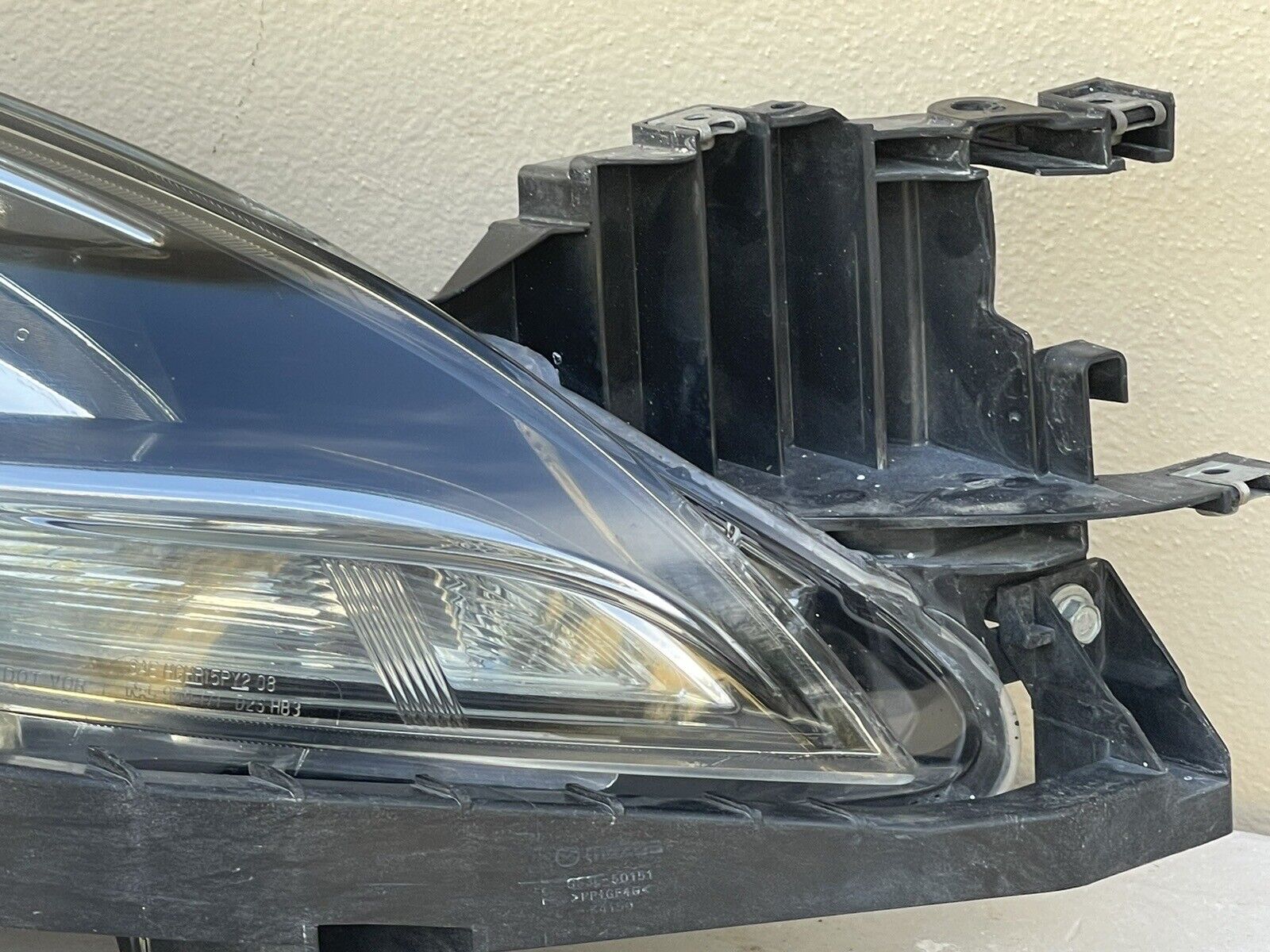 2011-2013 Mazda 6 HID Xenon Headlight Assembly RH