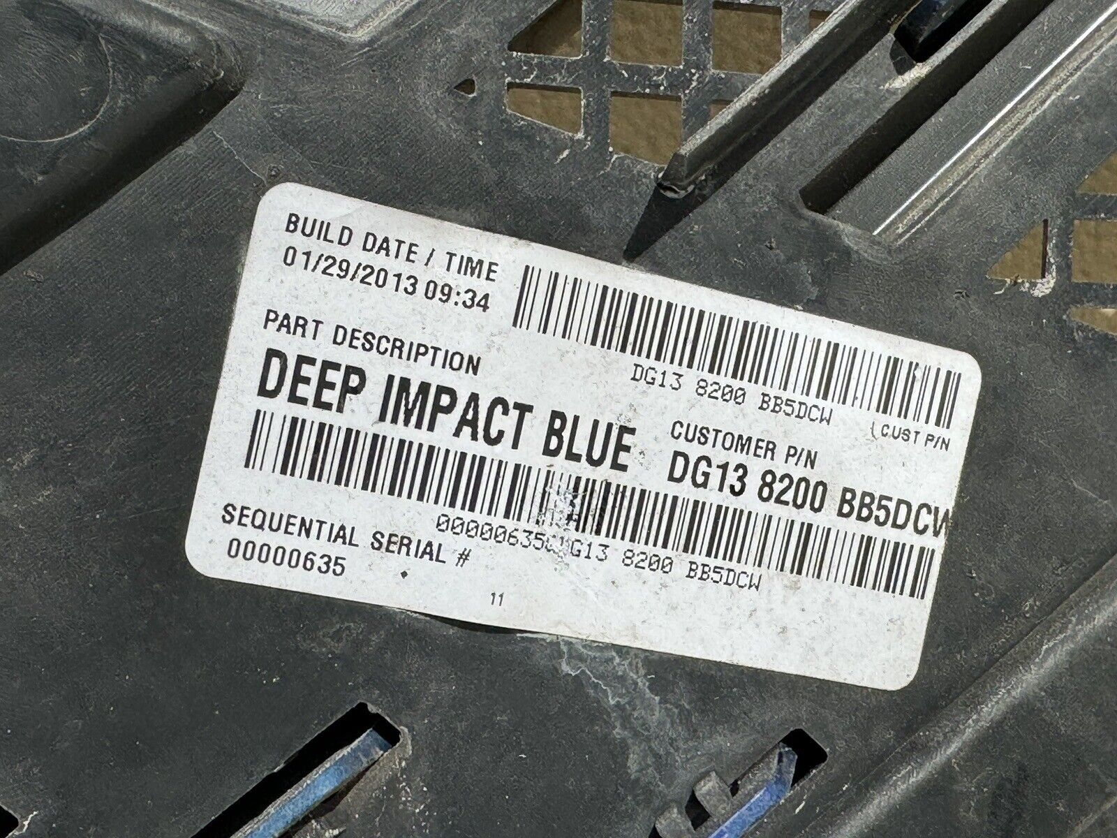 2013-2019 Ford Taurus Limited OEM Front Bumper Grille Blue & Chrome w/ Emblem