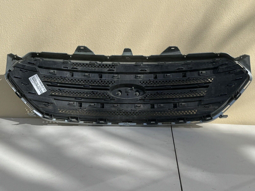 2013-2019 Ford Taurus Limited OEM Front Bumper Grille Blue & Chrome w/ Emblem