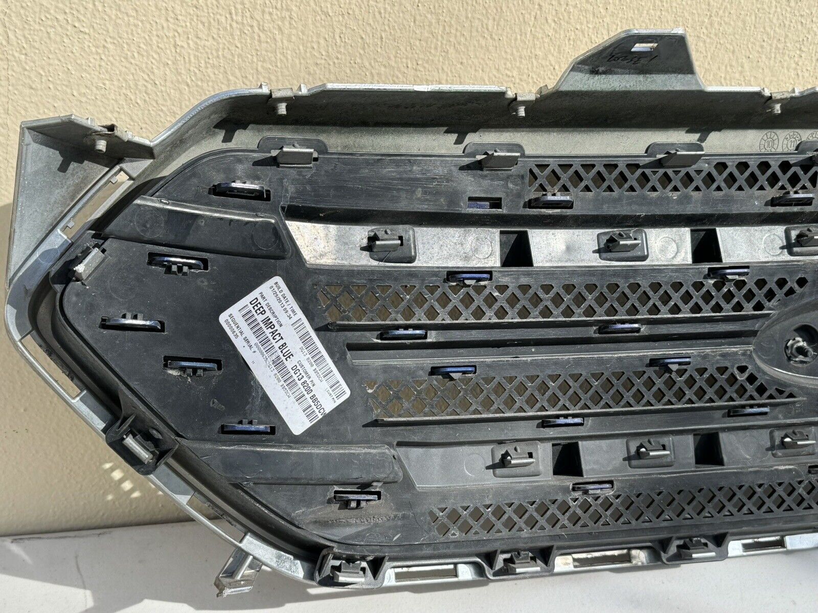 2013-2019 Ford Taurus Limited OEM Front Bumper Grille Blue & Chrome w/ Emblem