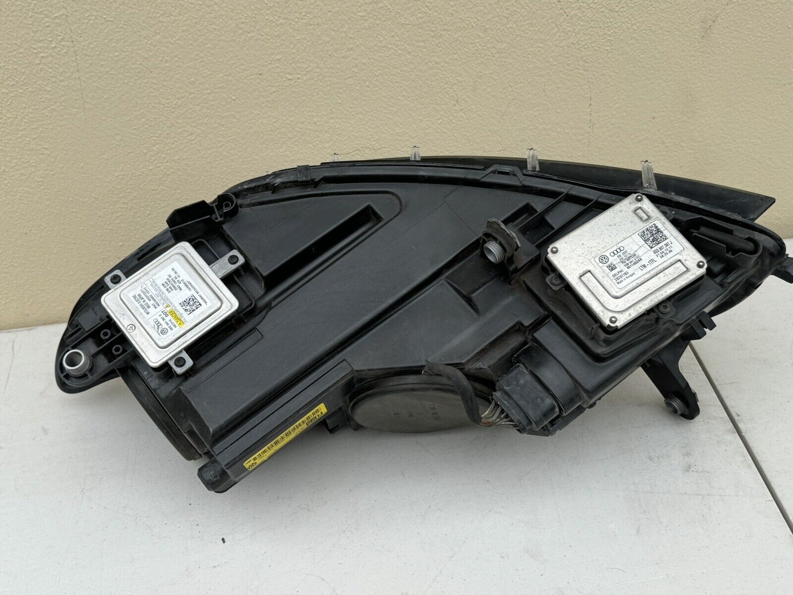 2013-2017 VW Volkswagen CC HID Xenon AFS Headlight Assembly RH