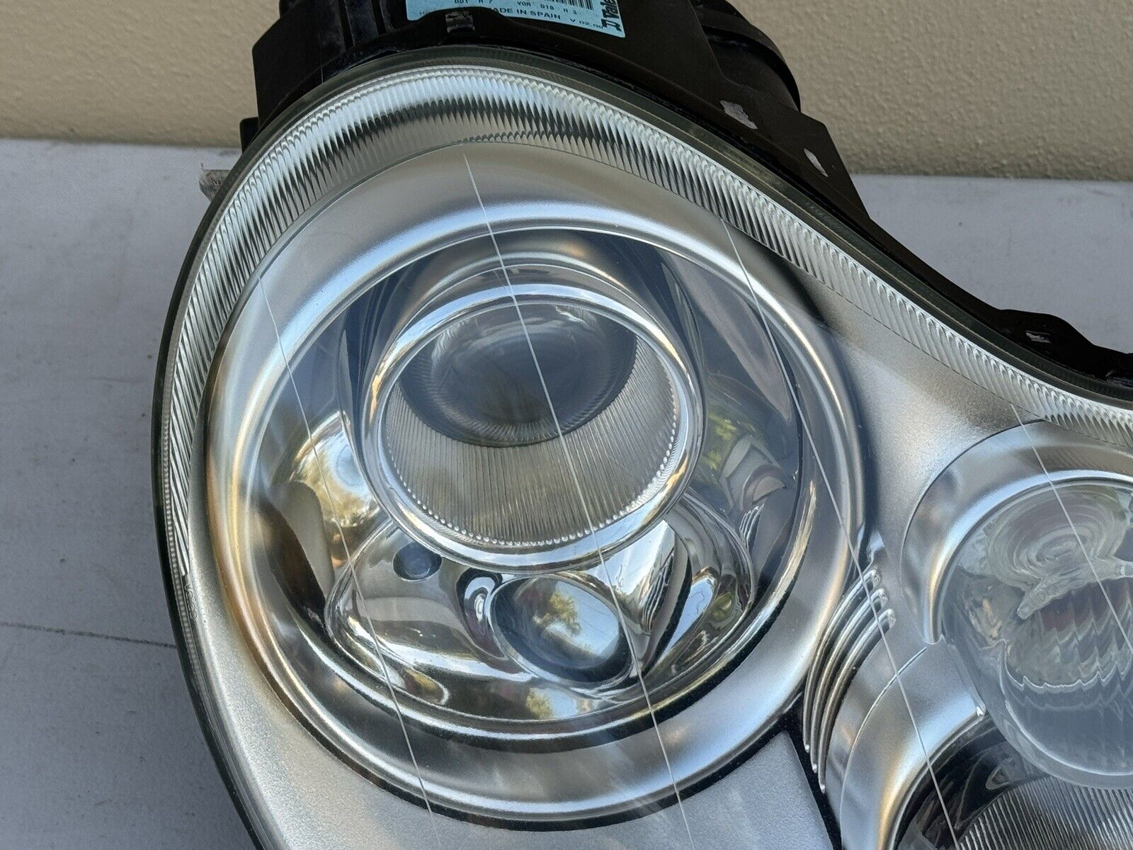 2003-2006 Porsche Cayenne OEM HID Xenon Headlight Assembly RH