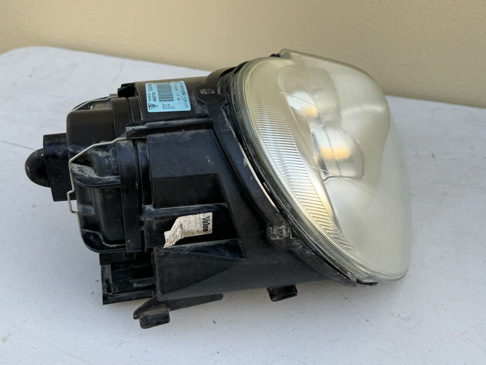 2003-2006 Porsche Cayenne OEM HID Xenon Headlight Assembly RH