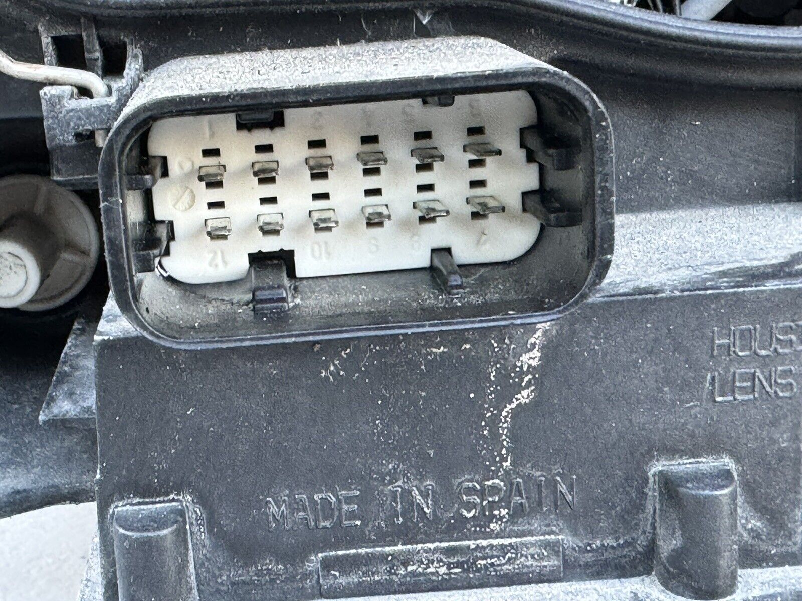 2003-2006 Porsche Cayenne OEM HID Xenon Headlight Assembly LH