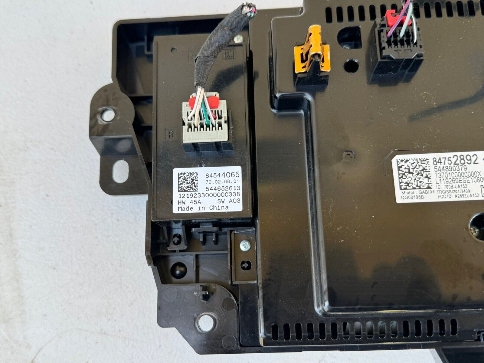 2020-2021 CADILLAC XT6 Control Panel Screen Display Shifter Bezel w/Switches