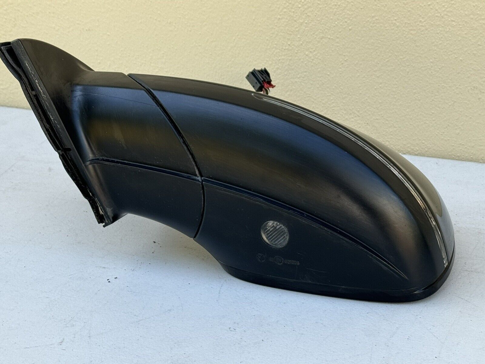2010-2012 Audi Q7 OEM Power Side View Mirror w/Turn Signal LH