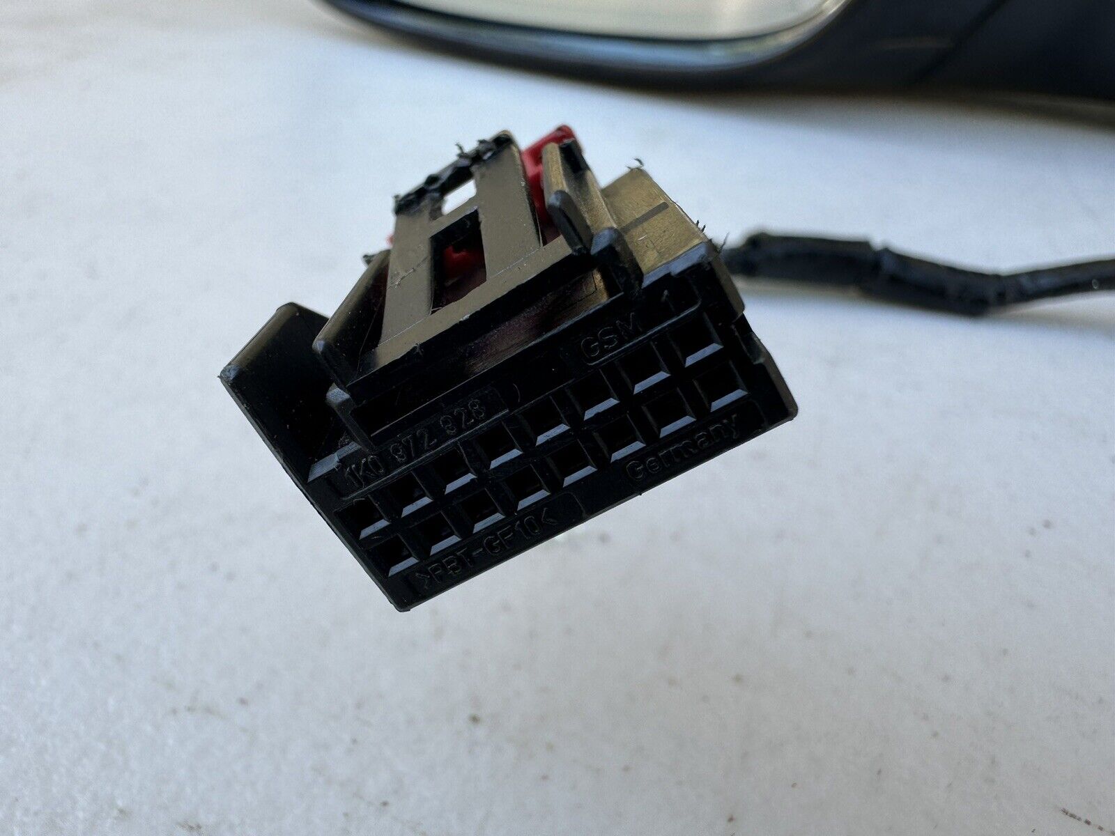 2010-2012 Audi Q7 OEM Power Side View Mirror w/Turn Signal LH