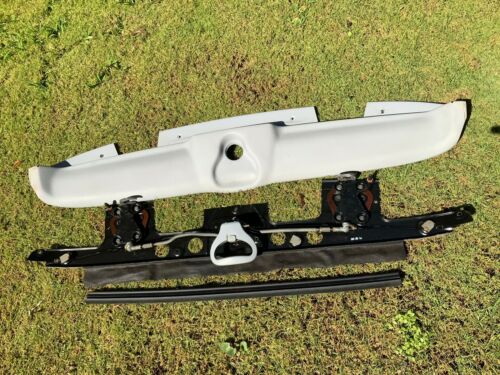 97-03 Mercedes-Benz CLK320 convertible Soft top Manual Roof Lock Latch OEM - rightchoiceautoparts