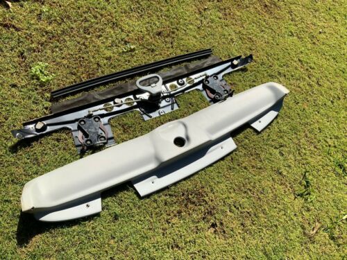 97-03 Mercedes-Benz CLK320 convertible Soft top Manual Roof Lock Latch OEM - rightchoiceautoparts